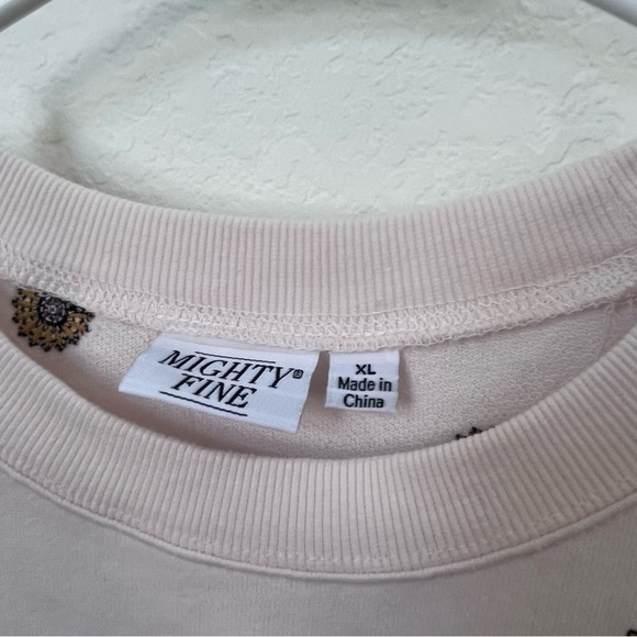 Mighty Fine Women’s Pink XL Long Sleeve with Embroidered Sunflowers - Picture 6 of 7